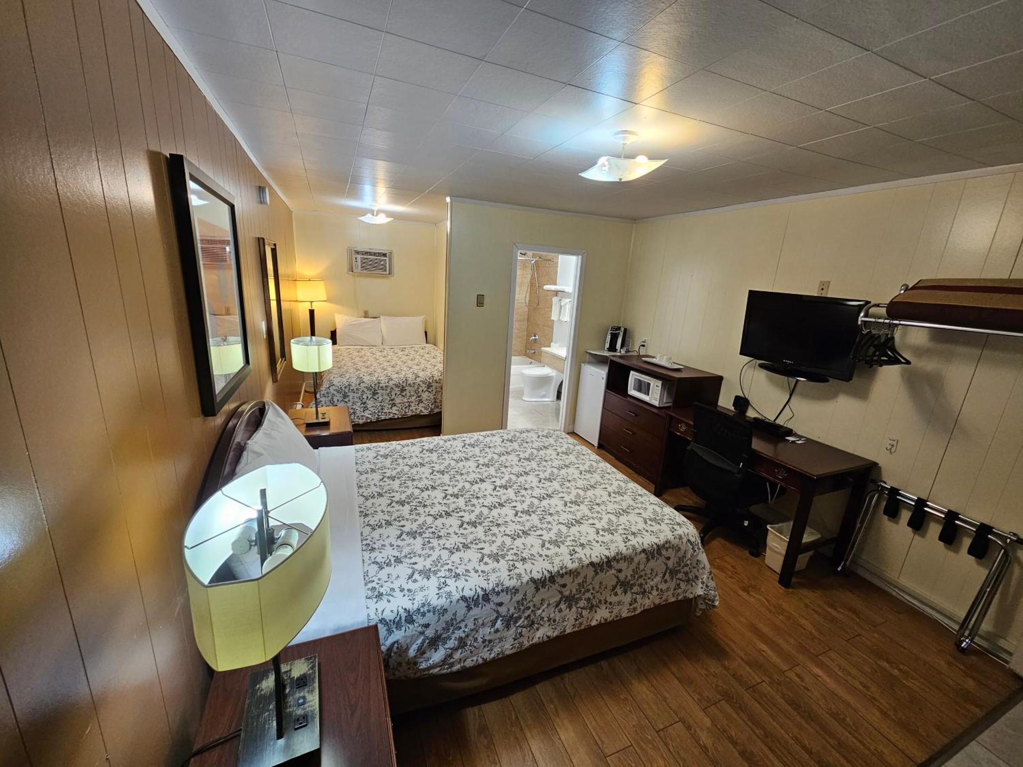 Parkway Motel & European Lodges พินเชอร์ ครีก ภายนอก รูปภาพ