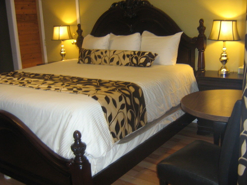 Parkway Motel & European Lodges พินเชอร์ ครีก ภายนอก รูปภาพ